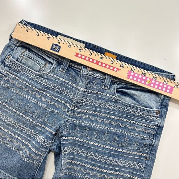 Anthropology Pilcro and the Letterpress Stet Embroidered Jean Shorts Size 26 - Picture 6 of 12